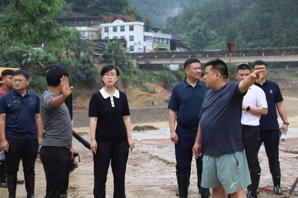 配资公司资讯门户网站 贵州三都：党员干部一线筑起“救援堤坝”